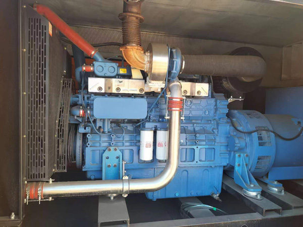 围场燃油消耗率与进气温度的具体关系是什么？