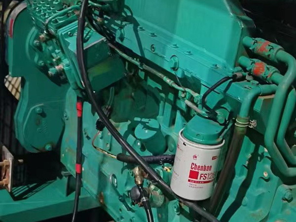 围场如何确定新的发电机组控制系统是否与原系统兼容？