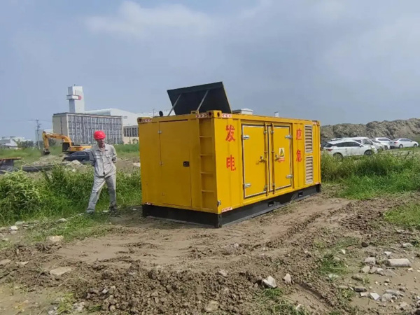 围场200KW柴油发电机机组每小时的油耗量受哪些因素影响？