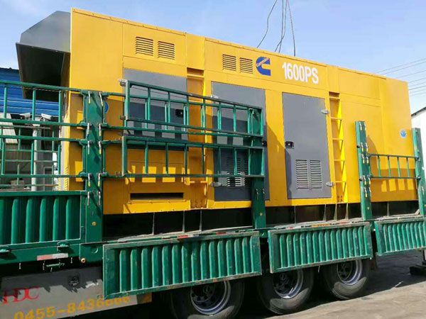 围场测量水冷式机油散热器密封件尺寸时的注意事项有哪些？