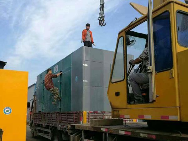 围场更换水冷式机油散热器密封件的操作流程是怎样的？